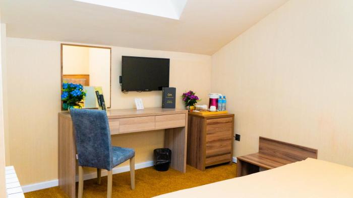 grand midway hotel