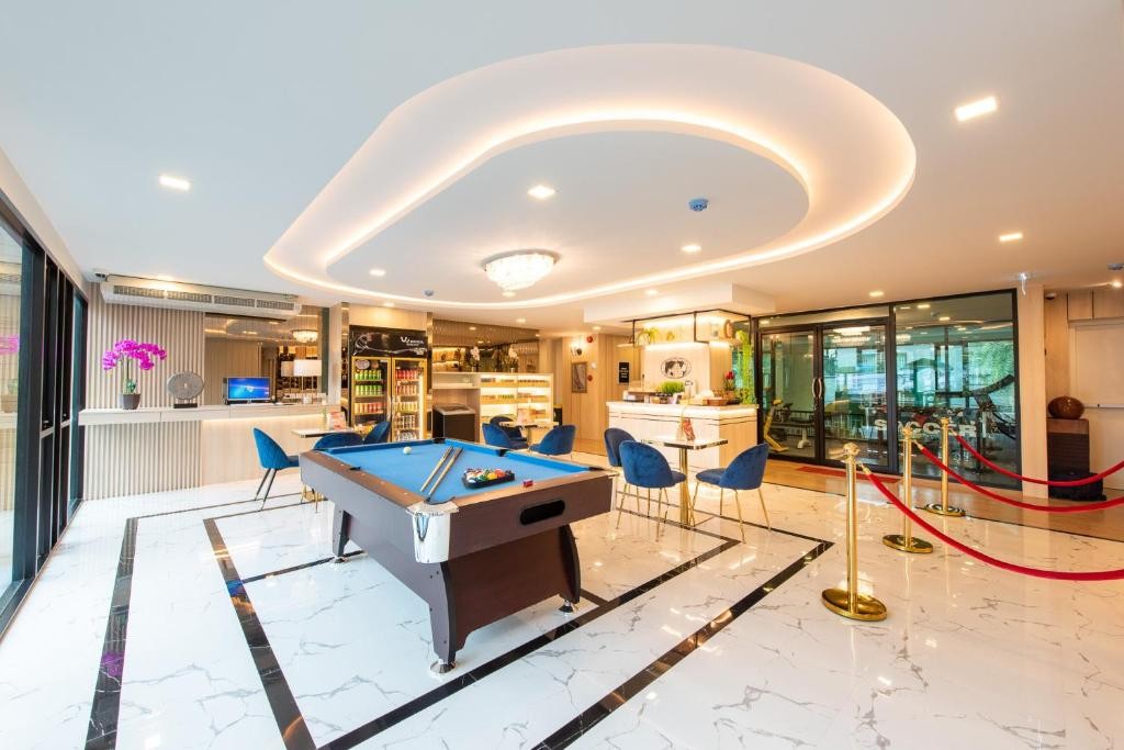 metro hotel ratchada 36 by zuzu