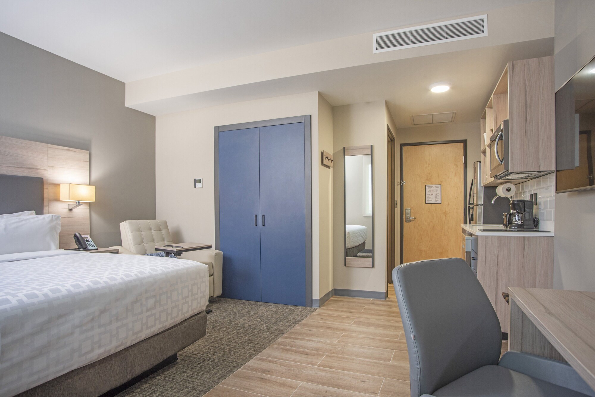candlewood suites guadalajara galerias an ihg hotel