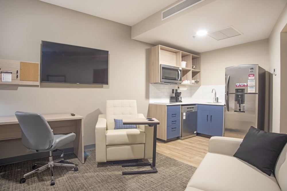 candlewood suites guadalajara galerias an ihg hotel