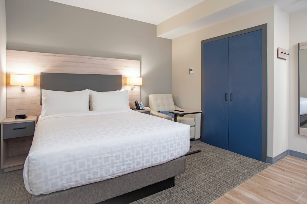 candlewood suites guadalajara galerias an ihg hotel