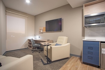 Candlewood Suites Guadalajara Galerias, An Ihg Hotel,Zapopan>>Guadalajara,2.5 star