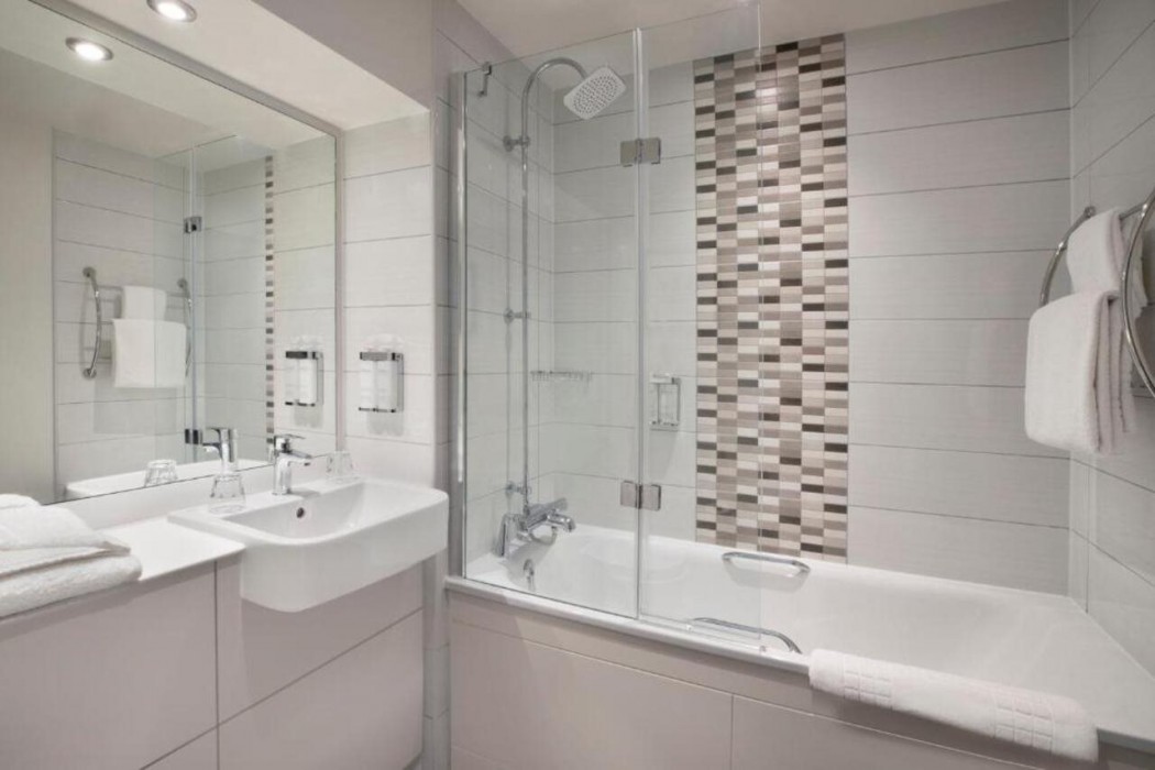 leonardo hotel chester