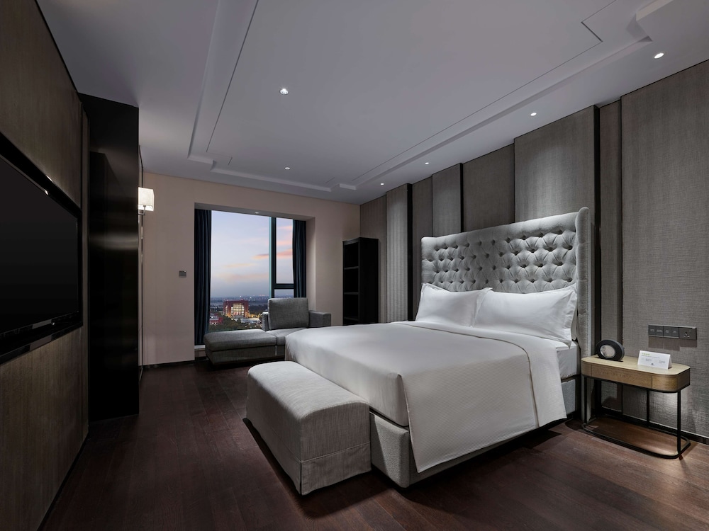 doubletree by hilton baoding