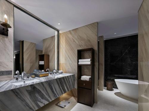doubletree by hilton baoding