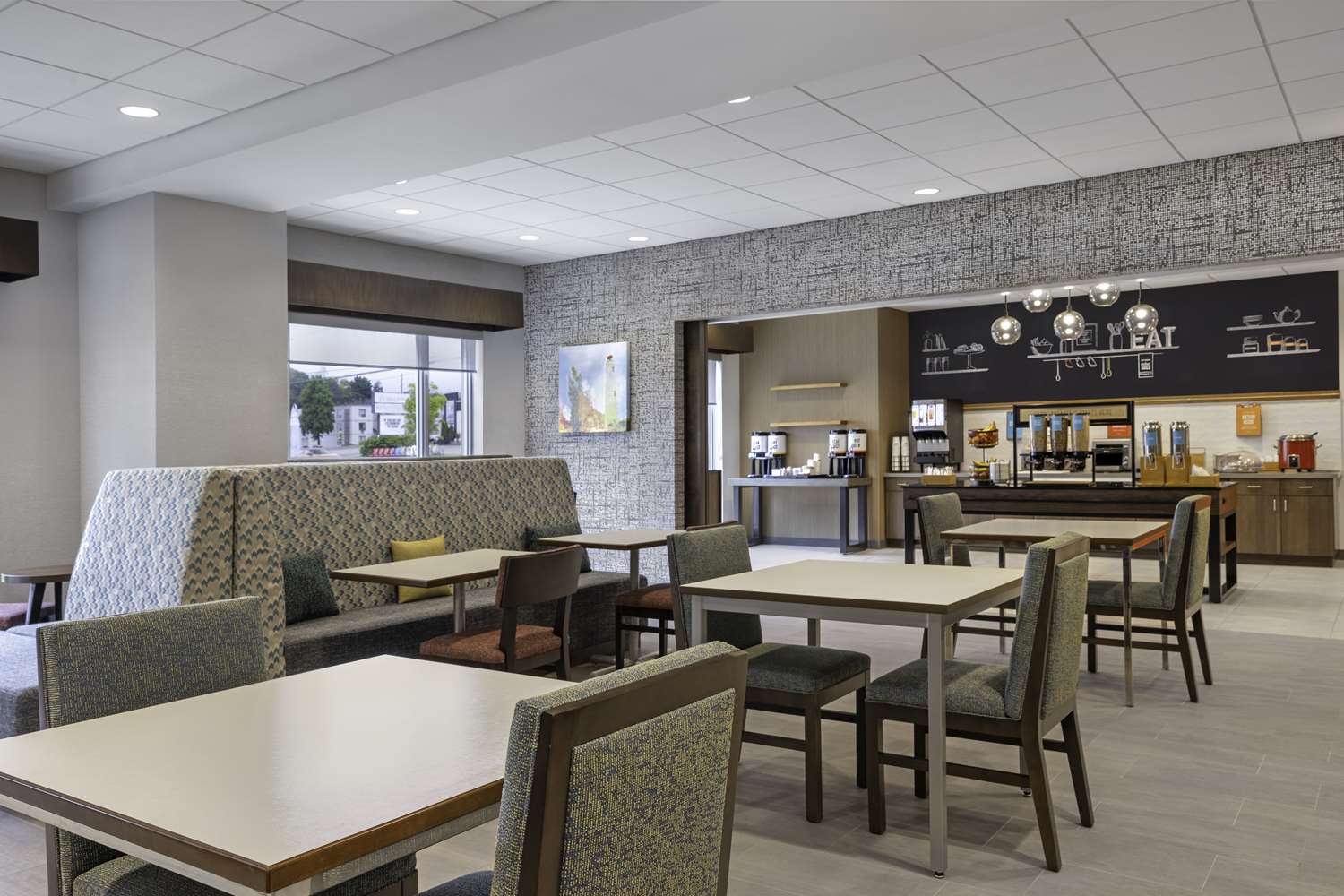 hampton inn midland on