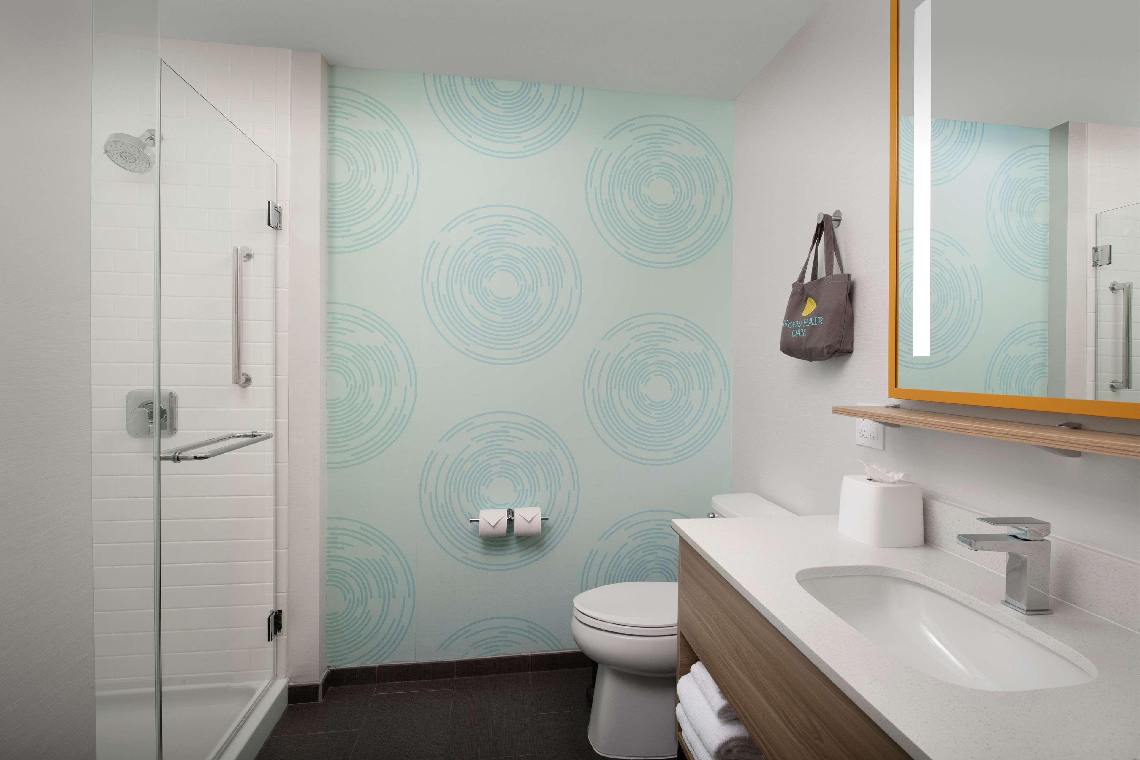 tru by hilton miami west brickell