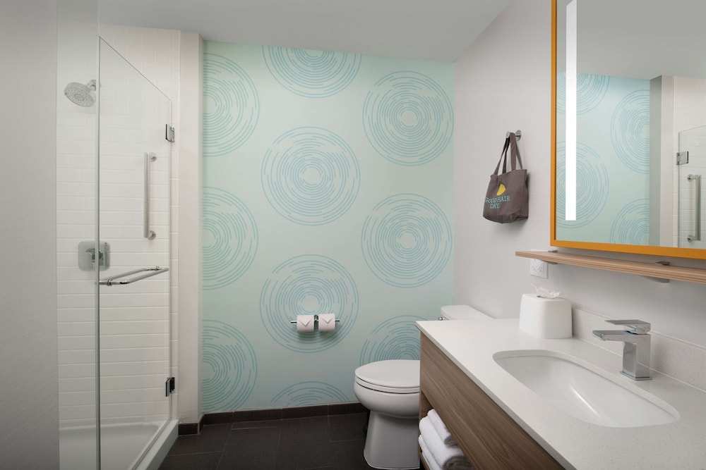 tru by hilton miami west brickell