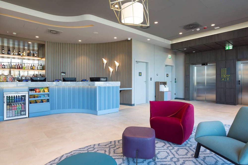 hampton by hilton krakow airport