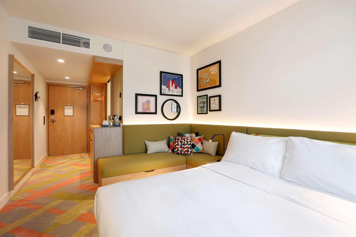 hampton by hilton krakow airport