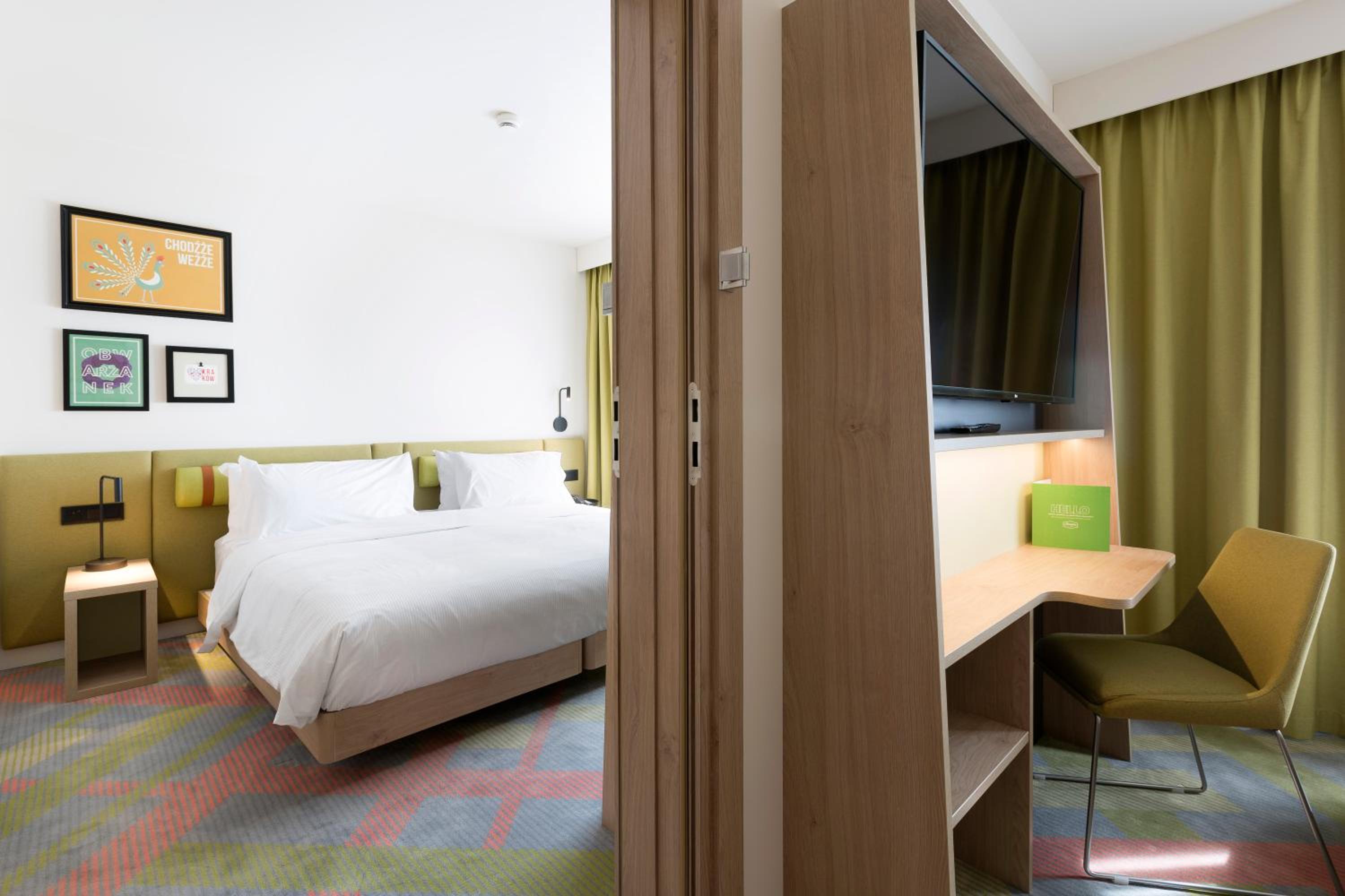 hampton by hilton krakow airport