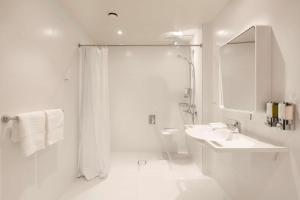 hampton by hilton krakow airport