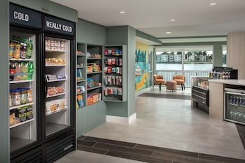 Tru By Hilton Miami Airport South Blue Lagoon, Fl,Miami International Airport>>Miami,3 star