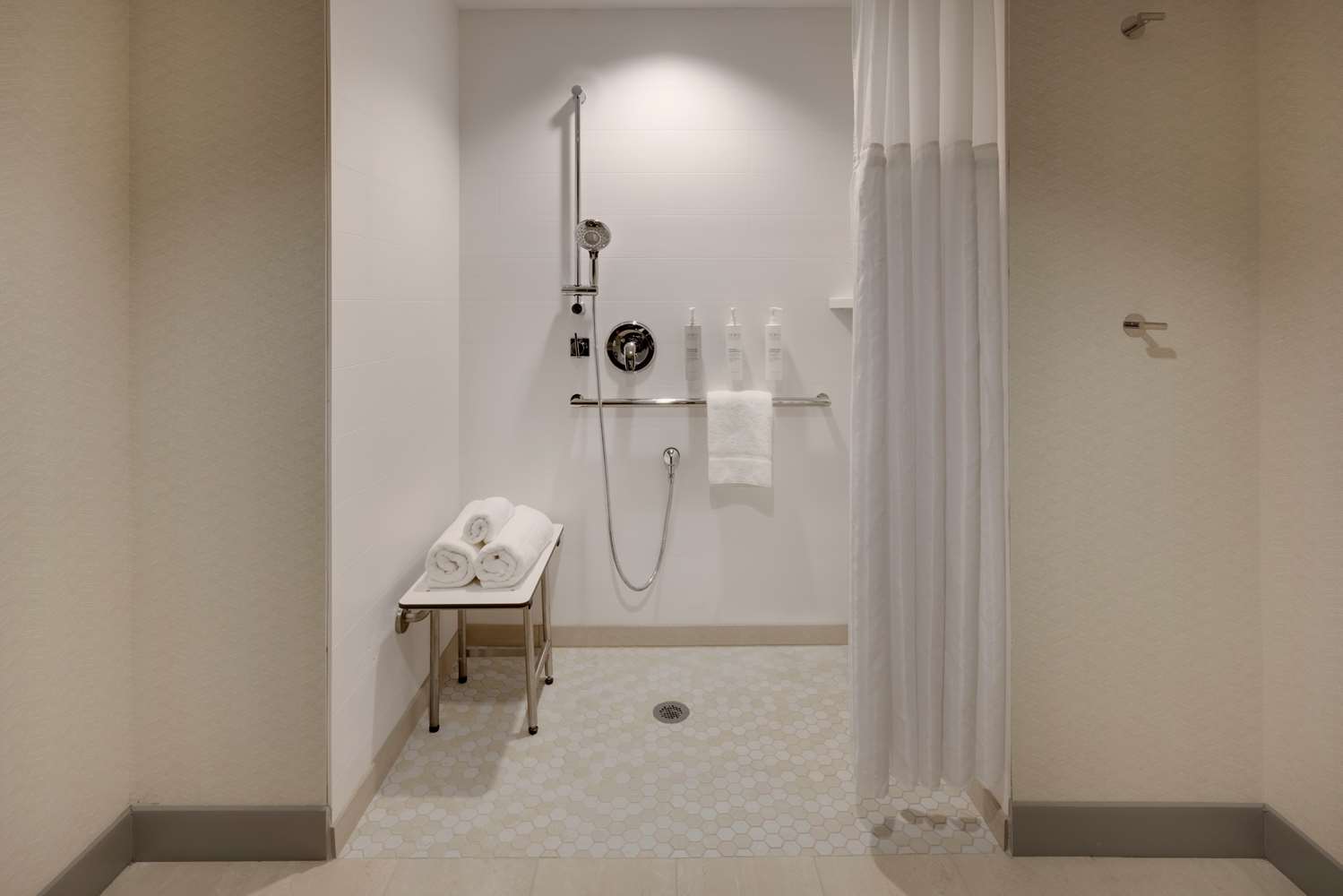 hilton garden inn haymarket