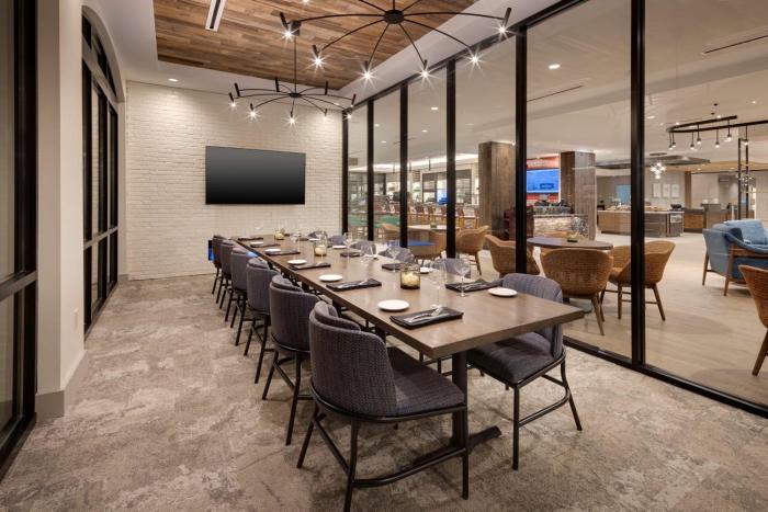 hilton garden inn haymarket