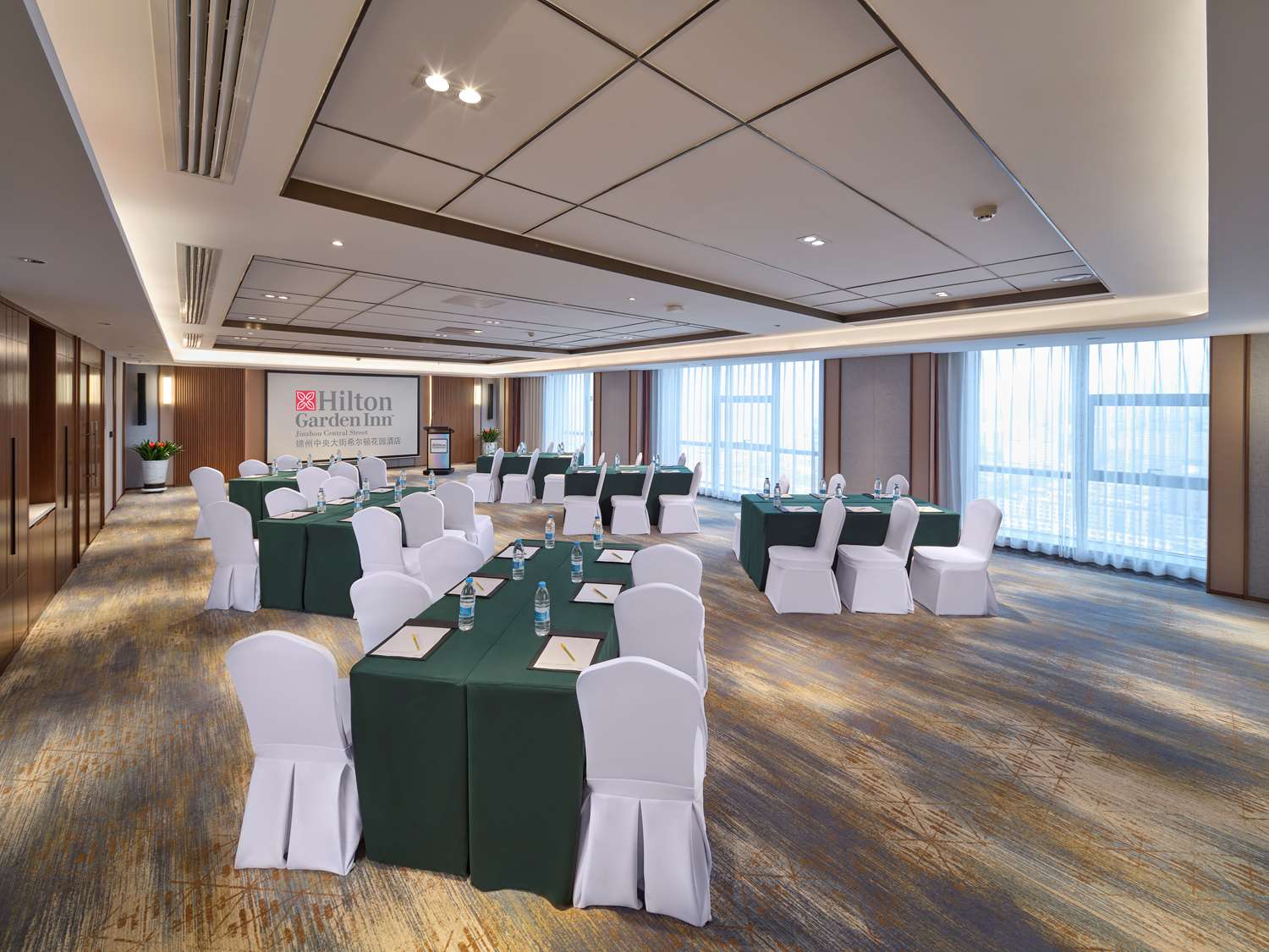 hilton garden inn jinzhou central street