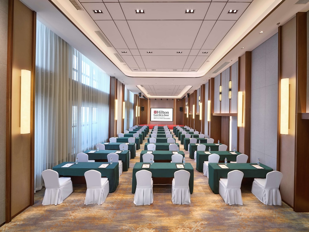 hilton garden inn jinzhou central street