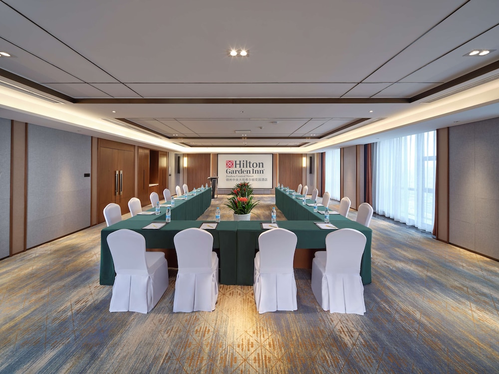 hilton garden inn jinzhou central street