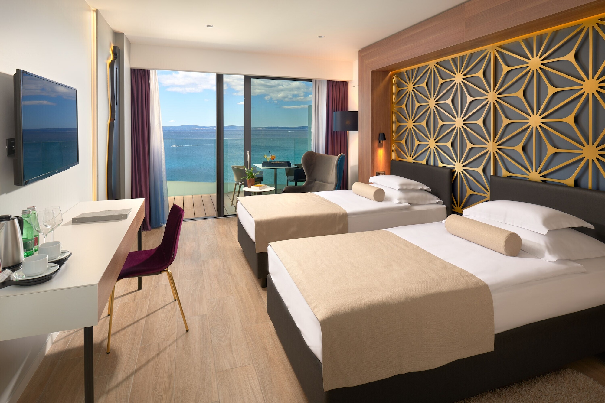 amphora hotel