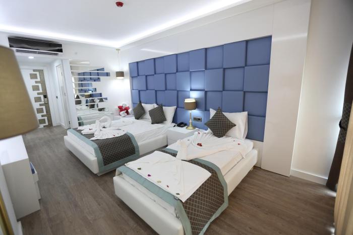 elips royal hotel and spa