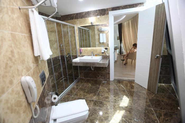 elips royal hotel and spa