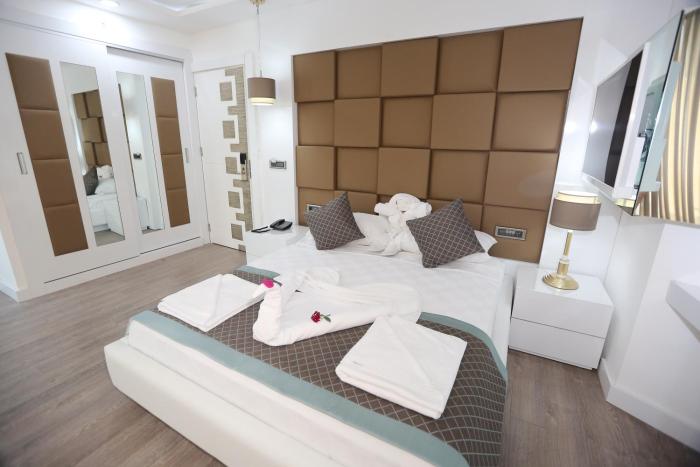 elips royal hotel and spa