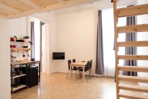 maverick apartments