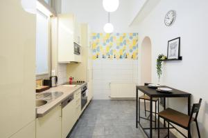 maverick apartments