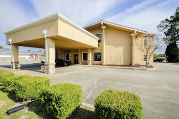 cypress inn and suites washington chocowinity nc by oyo