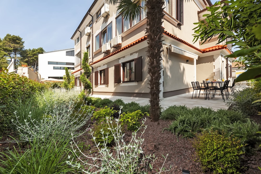 sunset residence rovinj