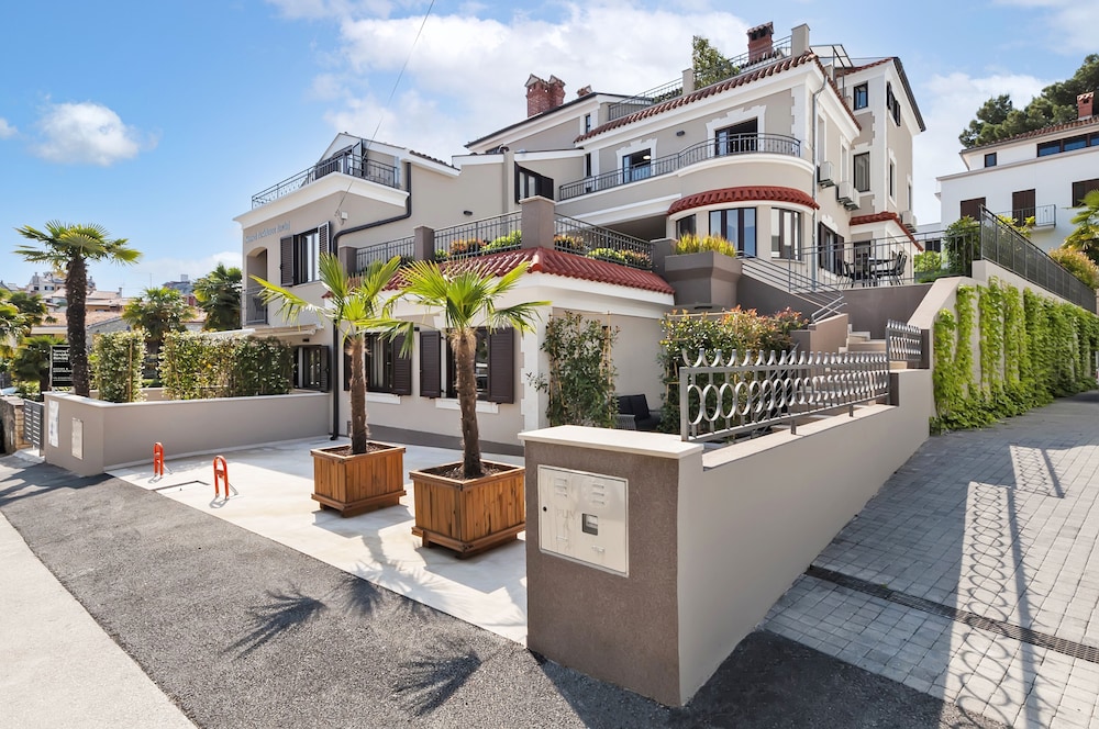 sunset residence rovinj