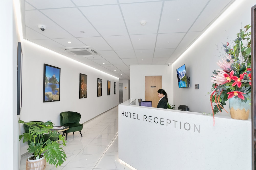 christchurch city hotel