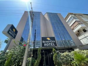 seven city hotel