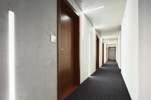 new port hotel
