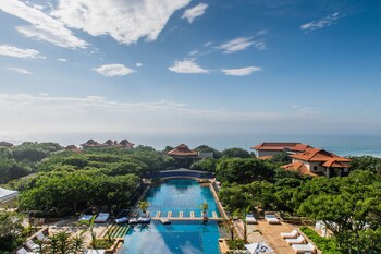the capital zimbali