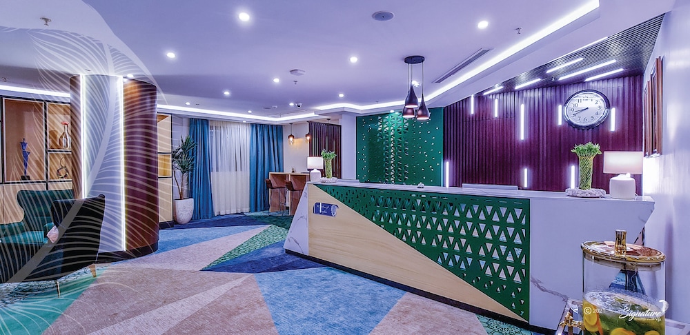 signature hotel