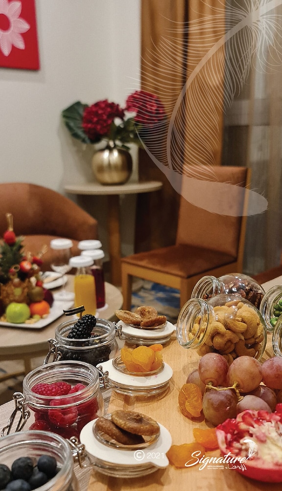 signature hotel