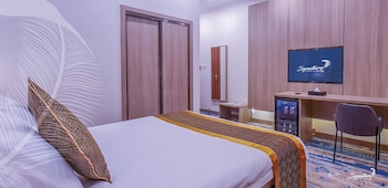 signature hotel