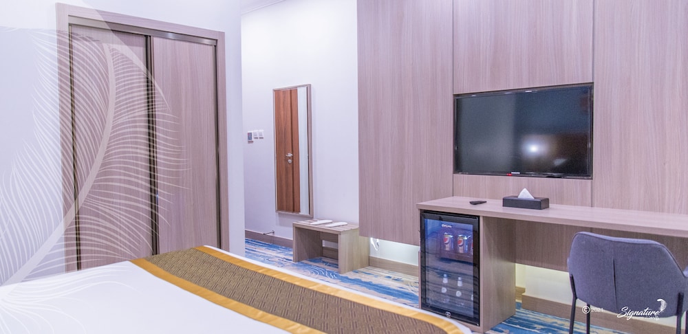 signature hotel