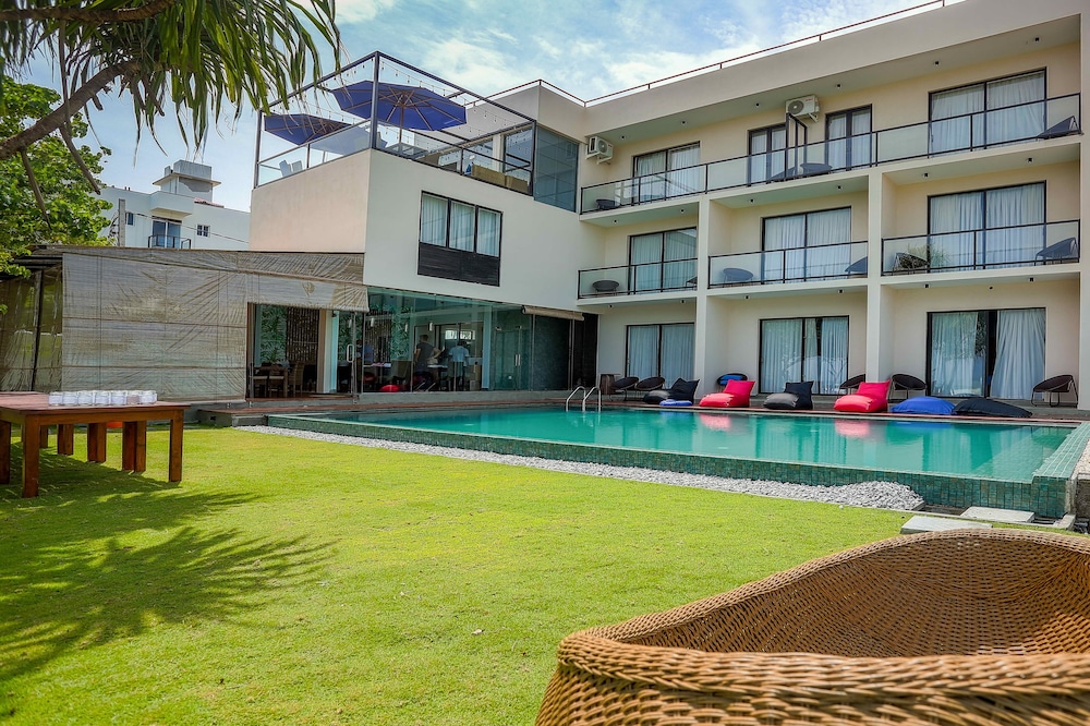 beach and bliss mirissa