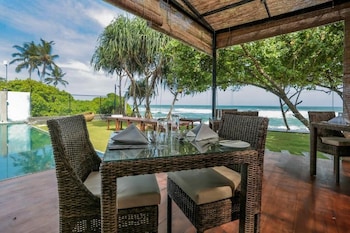 beach and bliss mirissa