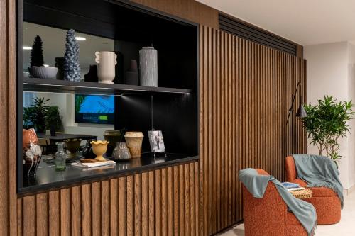 cove landmark pinnacle