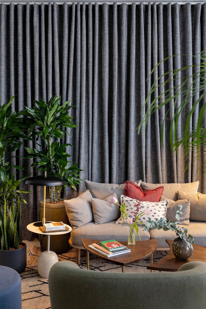 cove landmark pinnacle