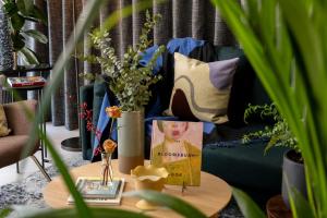 cove landmark pinnacle