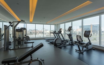 comfort hotel jeddah king road