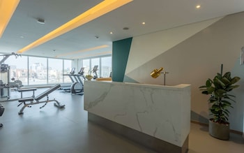 comfort hotel jeddah king road