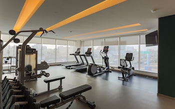 comfort hotel jeddah king road