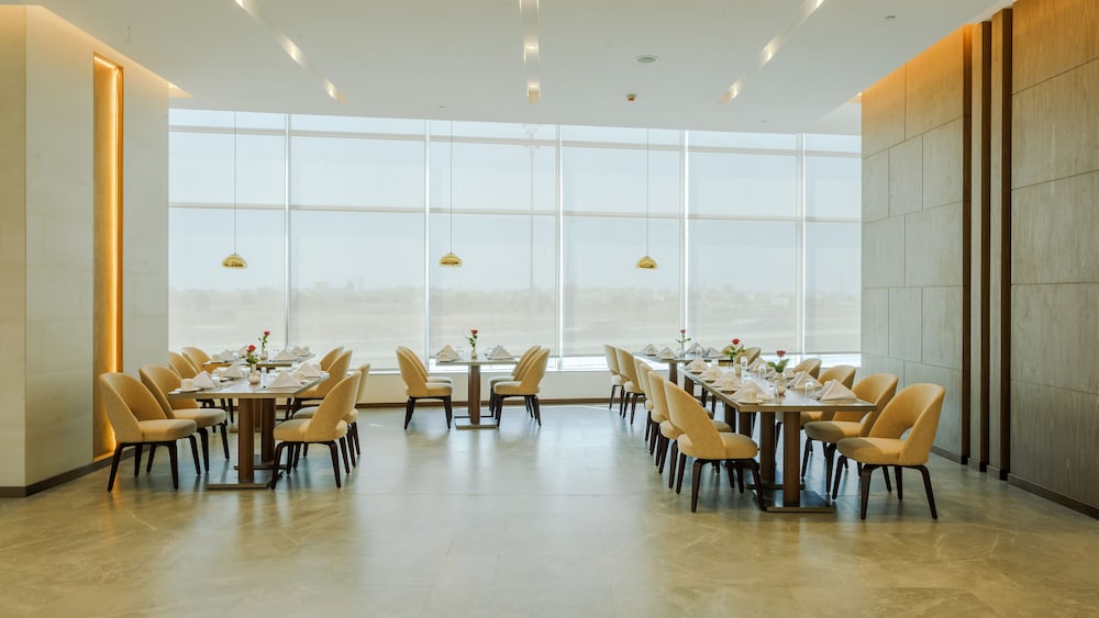 clarion hotel jeddah airport
