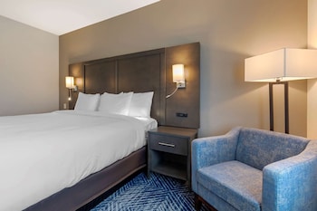 comfort inn and suites balch springs se dallas
