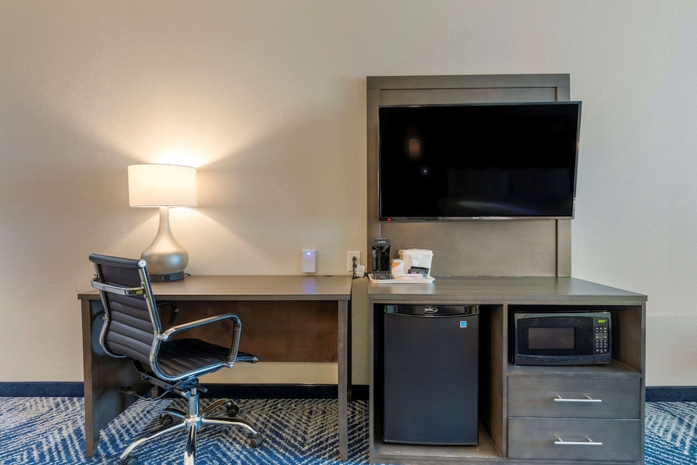 comfort inn and suites balch springs se dallas